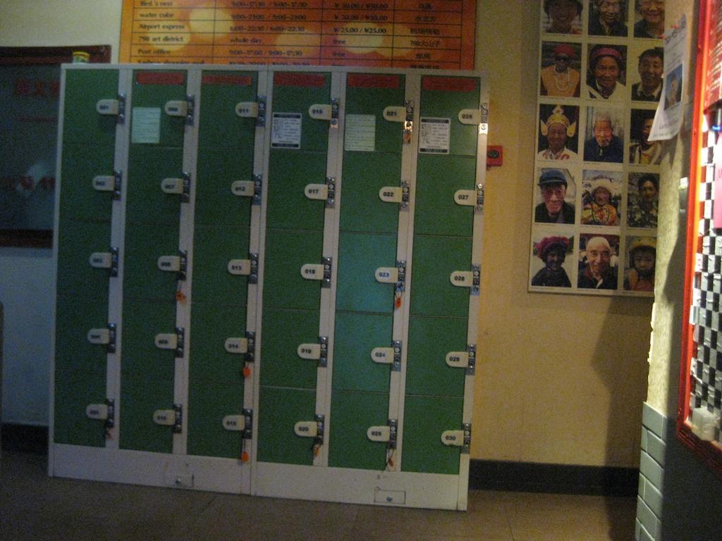 Beijing Sanlitun Hostel Bagian luar foto